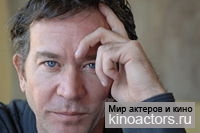   / Timothy Hutton